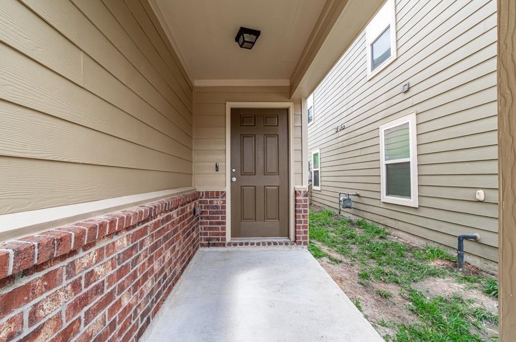 8031 Chasewood Dr, Missouri City, TX 77489-2484