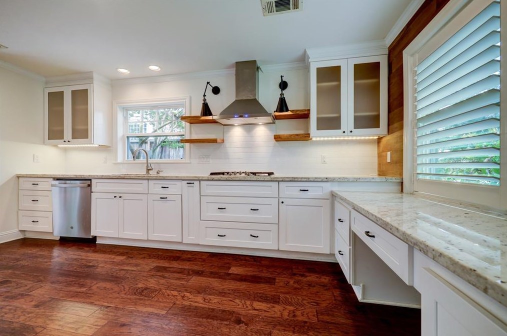 4935 Yarwell Dr, Houston, TX 77096