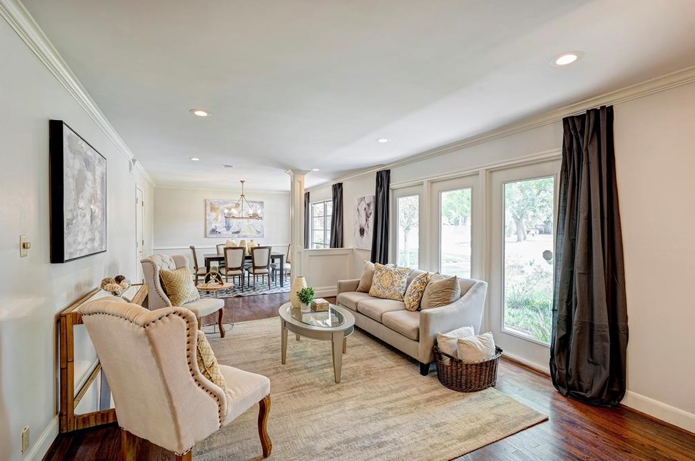8606 Ilona Ln, Houston, TX 77025-3611