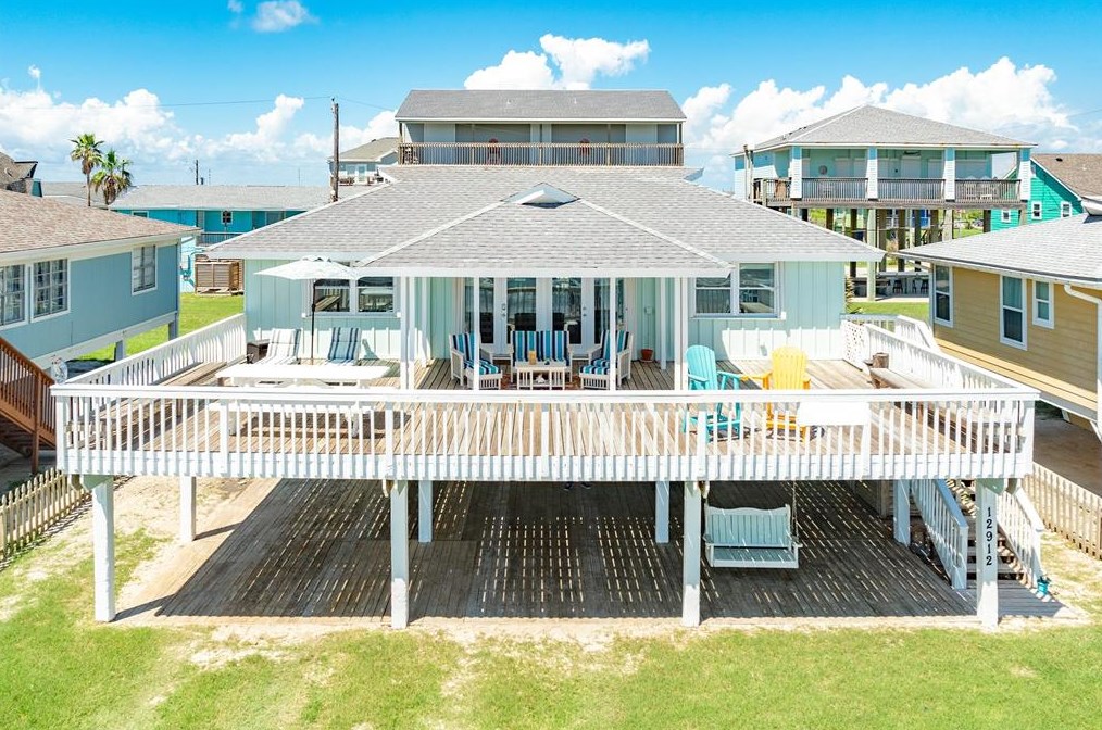 12912 Bermuda Beach Dr, Galveston, TX 77554