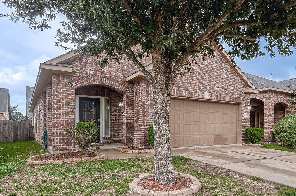 9219 Fuqua Breeze Dr, Houston, TX 77075