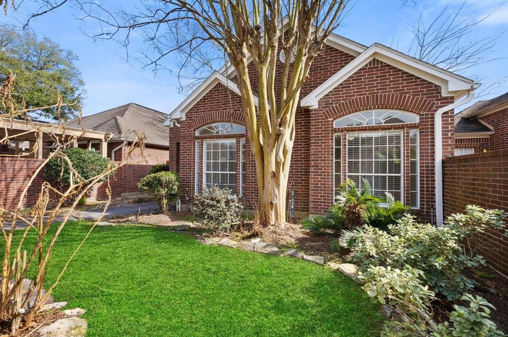 4615 Cashel Spring Dr, Houston, TX 77069-3540