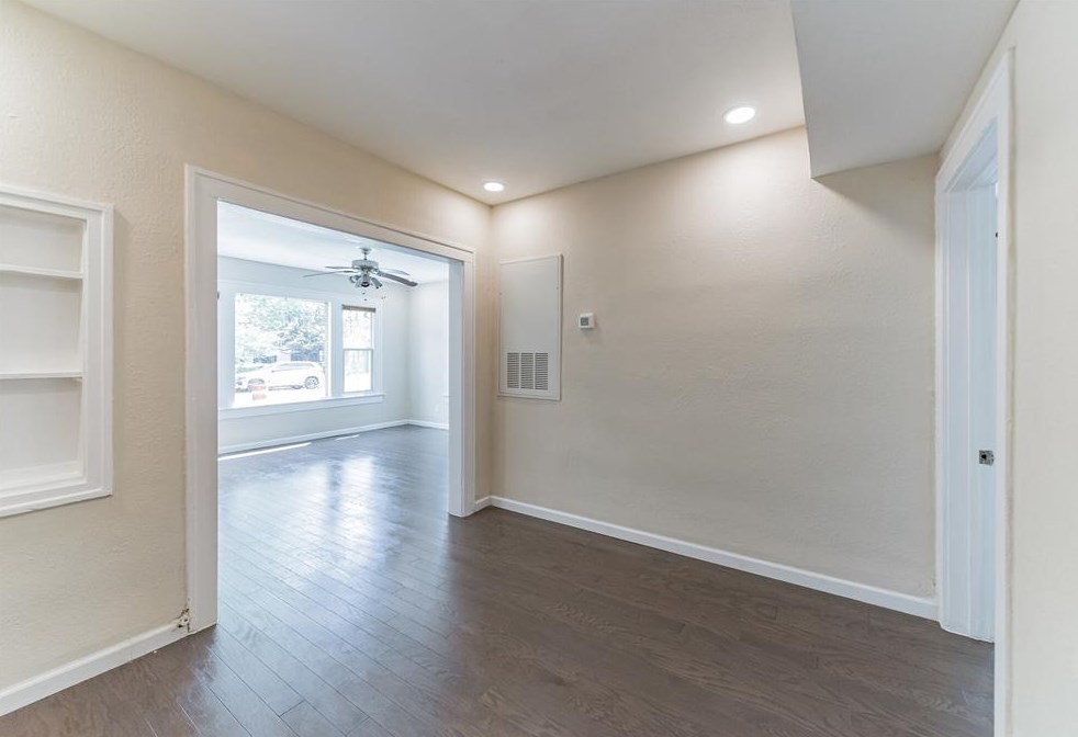1628 Hawthorne, Houston TX  77006-4010 exterior