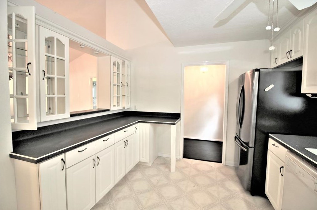 16227 Parksley Dr, Houston TX  77059-4714 exterior