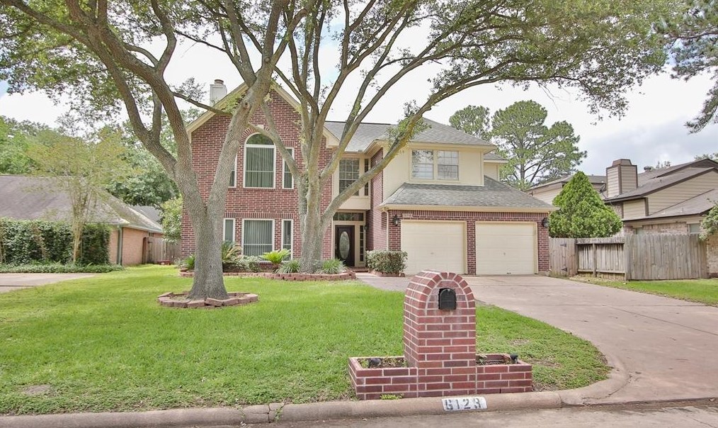 6123 Arcadian Shores Dr, Houston, TX 77084-2135