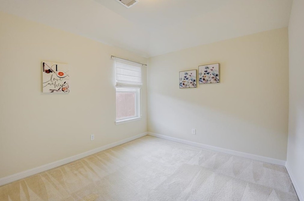 11714 Harristown Dr, Houston TX  77047-2577 exterior