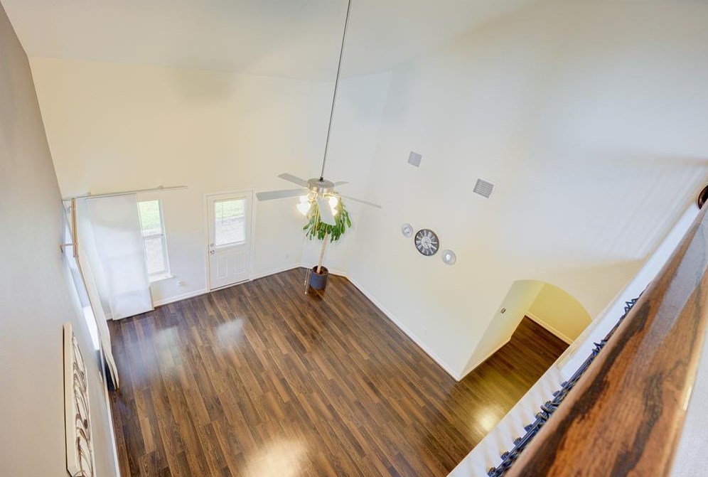 11714 Harristown Dr, Houston TX  77047-2577 exterior