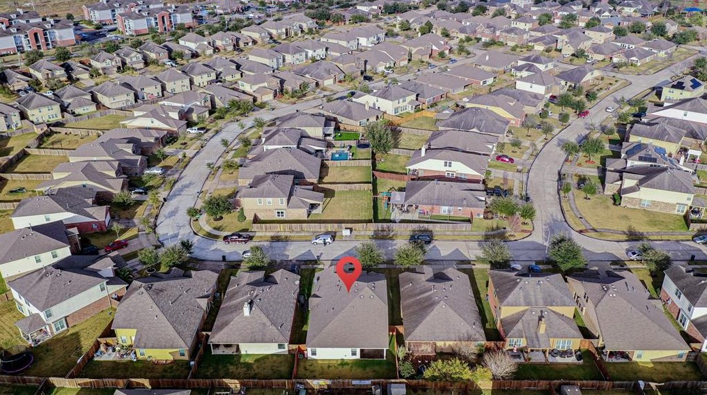 11714 Harristown Dr, Houston TX  77047-2577 exterior