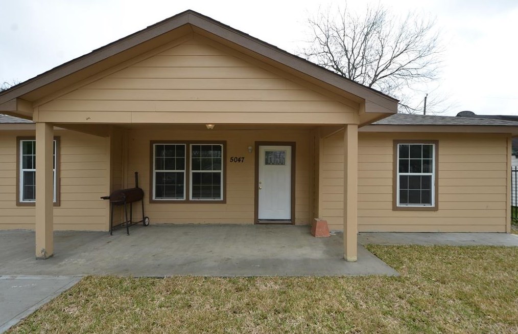 5047 Nassau Rd, Houston, TX 77021-2915