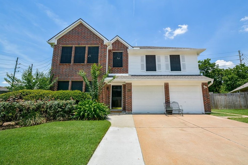 16111 Ember Hollow Cir, Sugar Land, TX 77498-7131