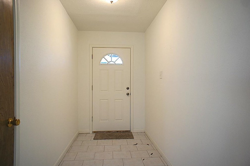 2618 Tinechester Dr, Humble, TX 77339-1034