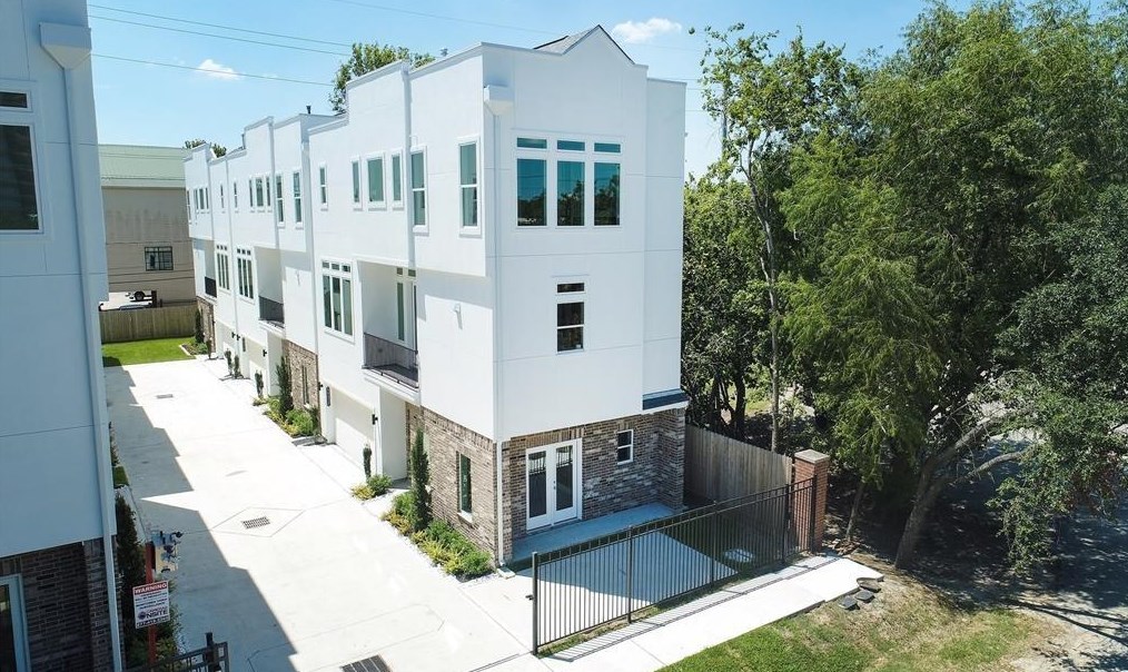 5903 Val Verde St #d, Houston, TX 77057