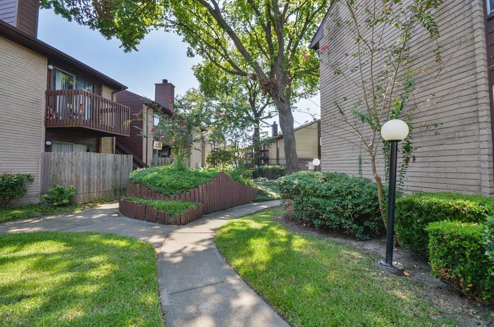 12905 Woodforest Blvd #505, Houston, TX 77015