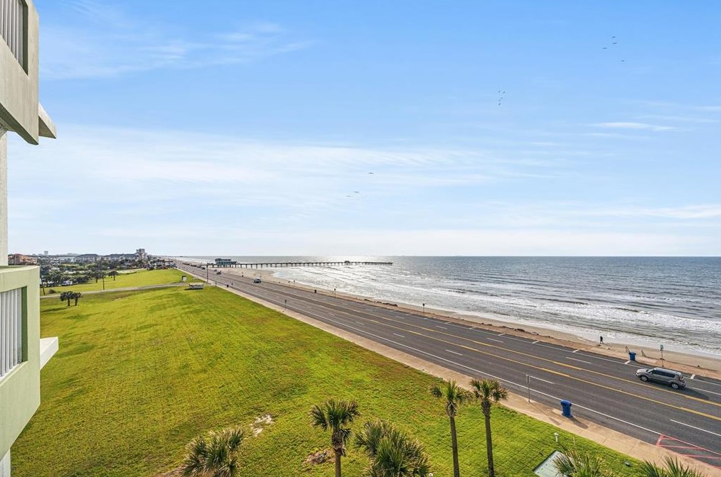 9420 Seawall Blvd #601, Galveston, TX 77554