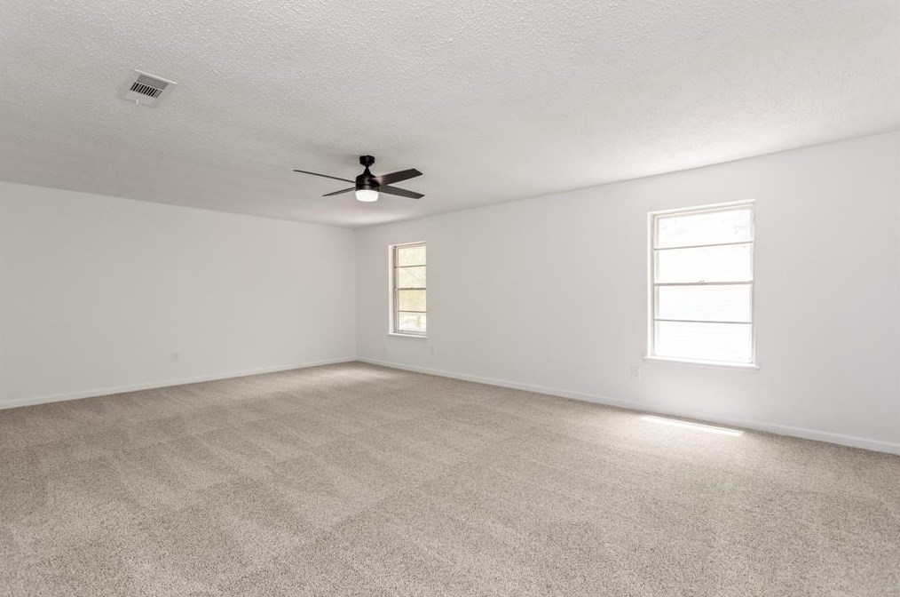 5818 Templegate Dr, Houston TX  77066-1522 exterior