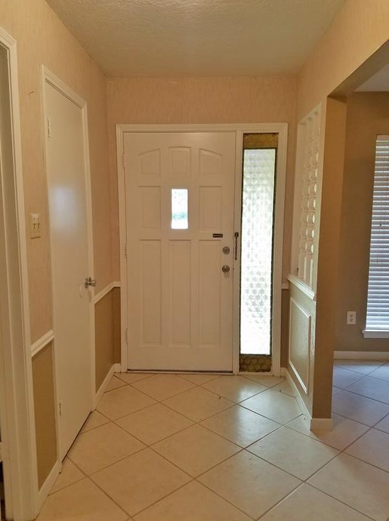 3800 Kingsway Dr, Baytown, TX 77521