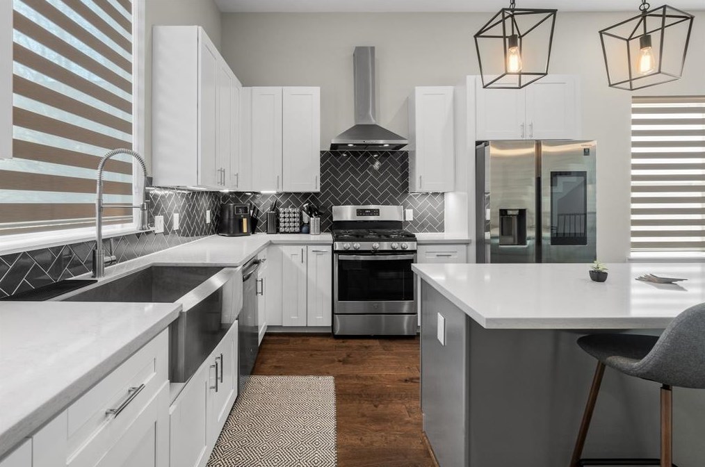 1114 15th 1/2 St, Houston TX  77008-3418 exterior