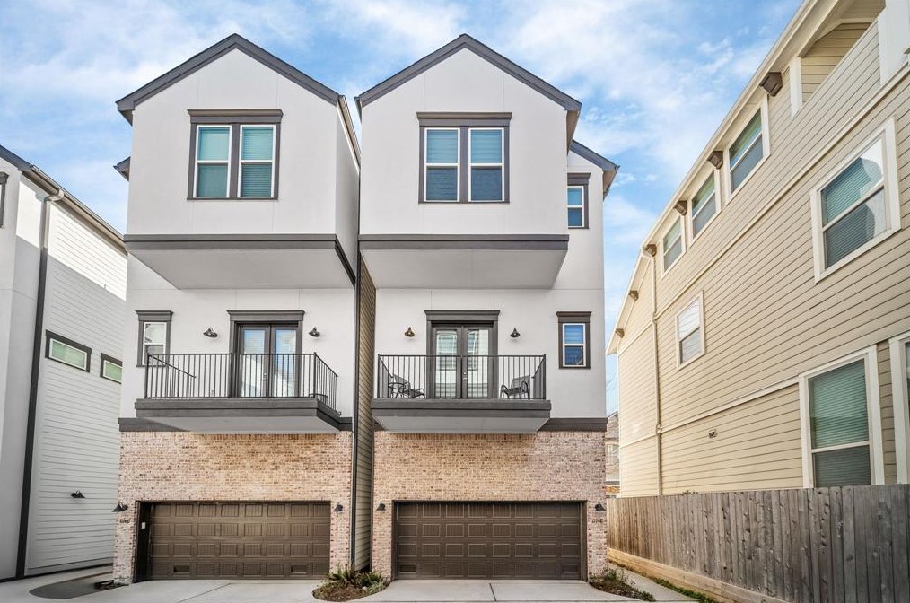 1114 W 15th 1/2 Street E, Houston, TX 77008