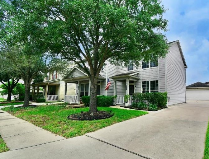 9710 Coyote Creek Dr, Houston, TX 77095