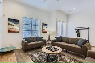 1528 Chestnut St, Houston, TX 77009 - Photo 6