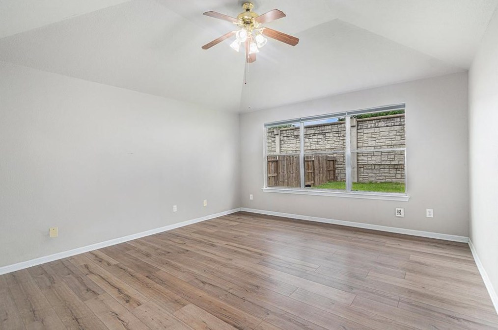 4918 Callery Crk Dr, Houston TX  77053-3128 exterior