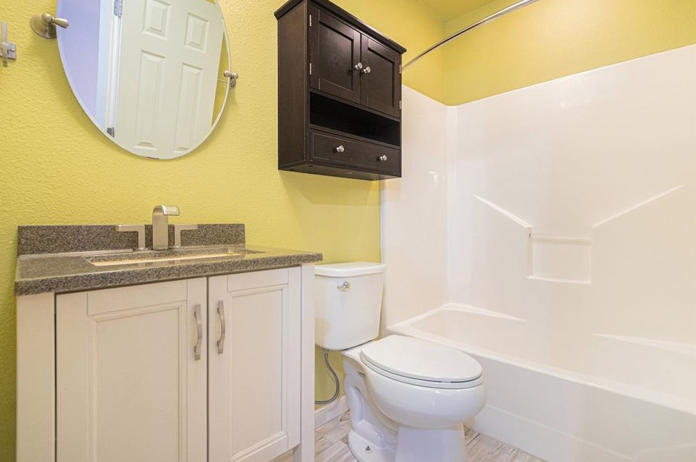 4918 Callery Crk Dr, Houston TX  77053-3128 exterior