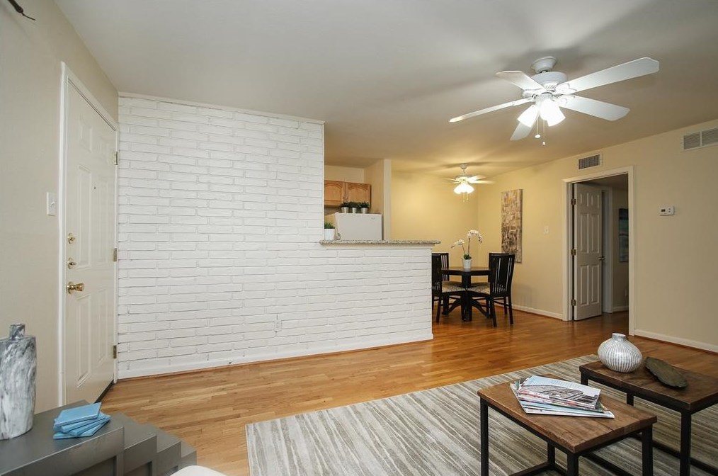 2208 Morse #5, Houston, TX 77019