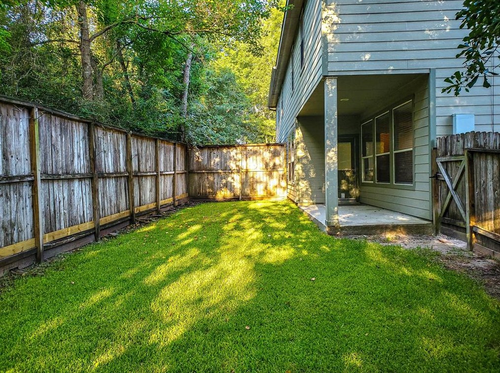 22 Baccara Pl, Conroe, TX 77384