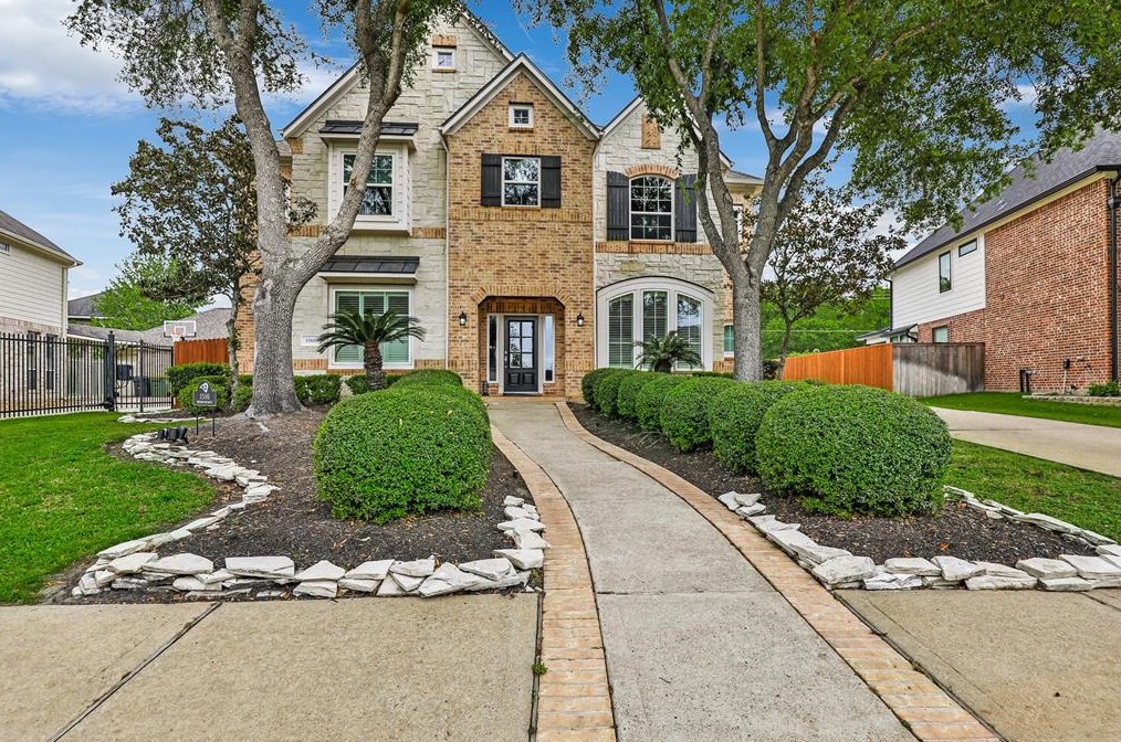 1510 Hickory Bend Ct, Pearland, TX 77581-1626
