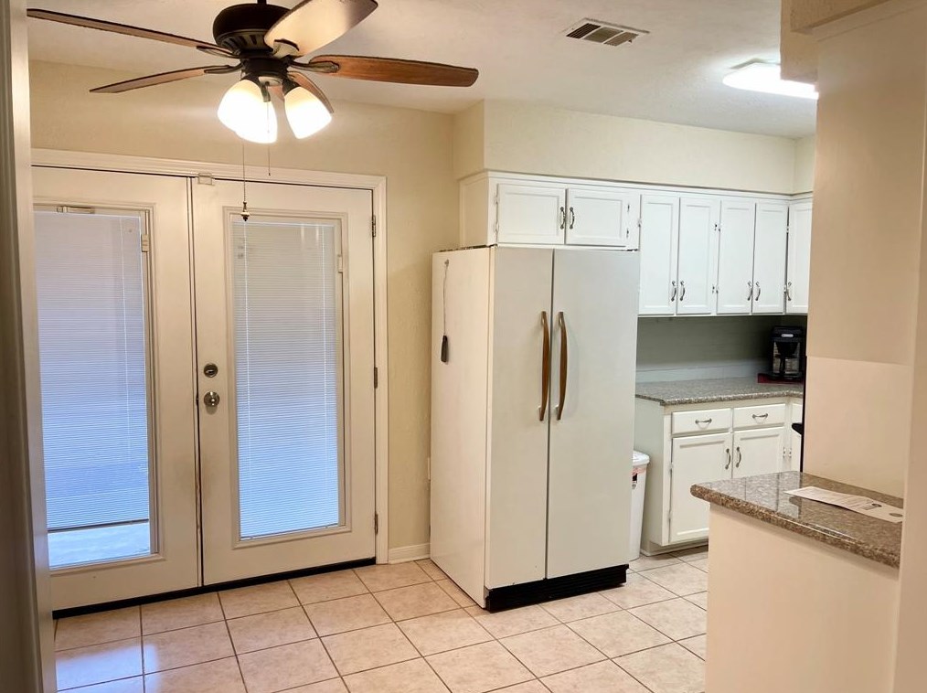 8534 Sonneville Dr, Houston TX  77080-3641 exterior