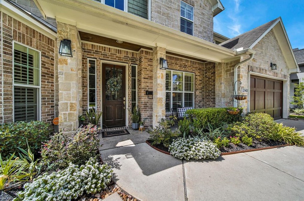 1247 Chamboard Ln, Houston, TX 77018-3101