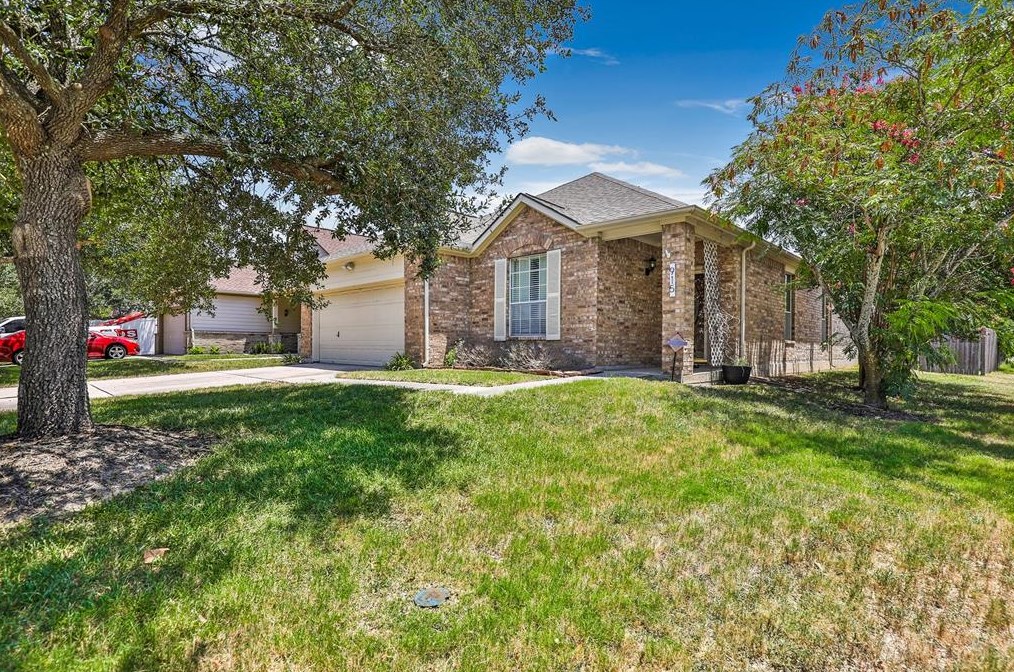 915 Morley Park Ln, Spring, TX 77373-8283