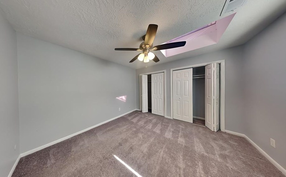 102 Old Brg Lk, Houston TX  77069-3465 exterior