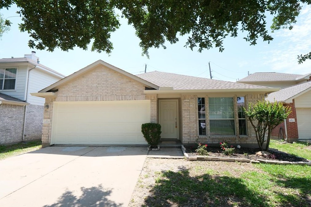 20119 Sandwith Dr, Katy TX  77449-4501 exterior