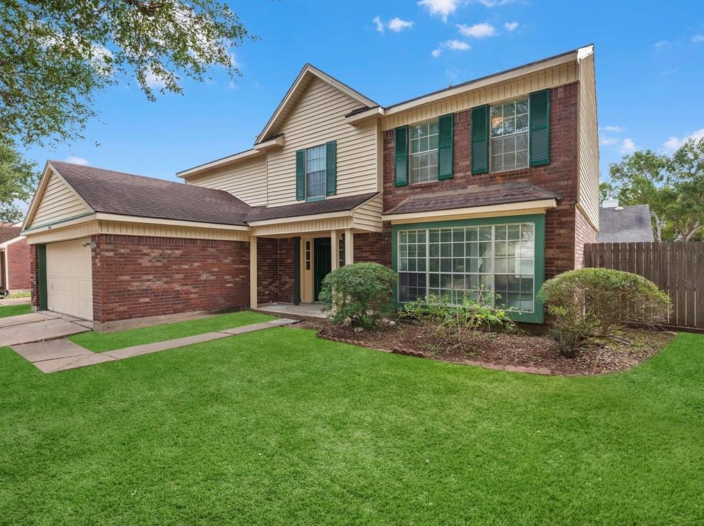 4009 Spring Branch Dr W, Pearland, TX 77584