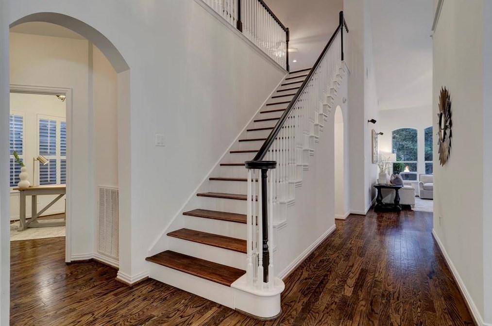 6703 College St, Houston TX  77005-4320 exterior