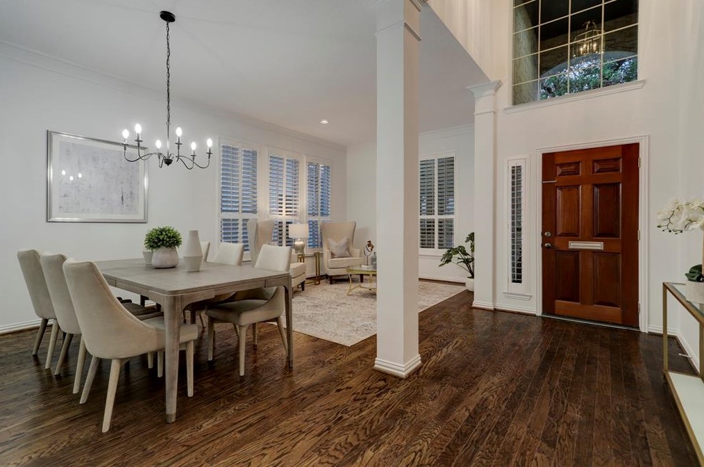 6703 College St, Houston, TX 77005-4320