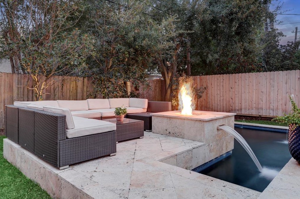 6703 College, Houston TX  77017-7016 exterior