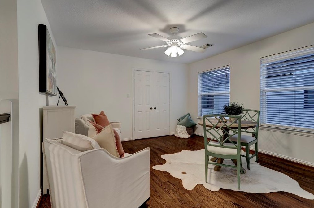 6703 College, Houston TX  77017-7016 exterior
