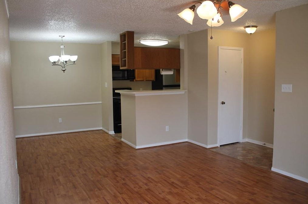 2121 Hepburn St Apt 1217, Houston, TX 77054