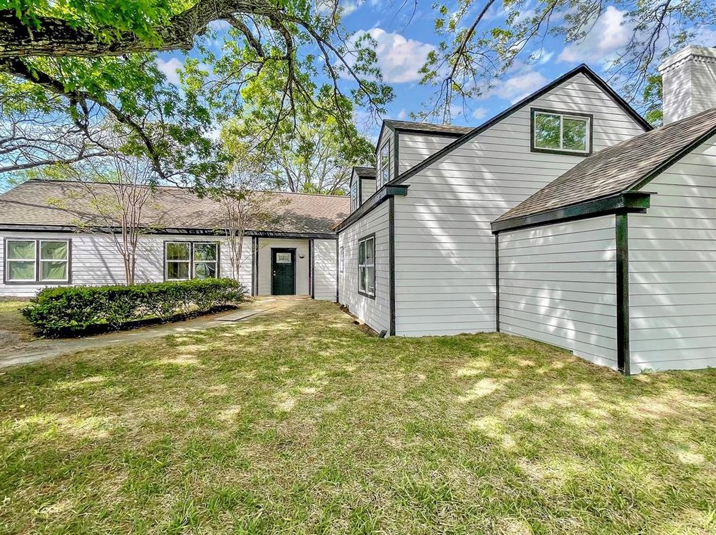1201 N Park St, Brenham, TX 77833
