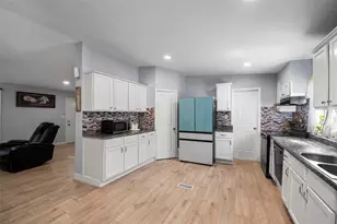 2061 Rd 5100, Cleveland, TX 77327 - Photo 16