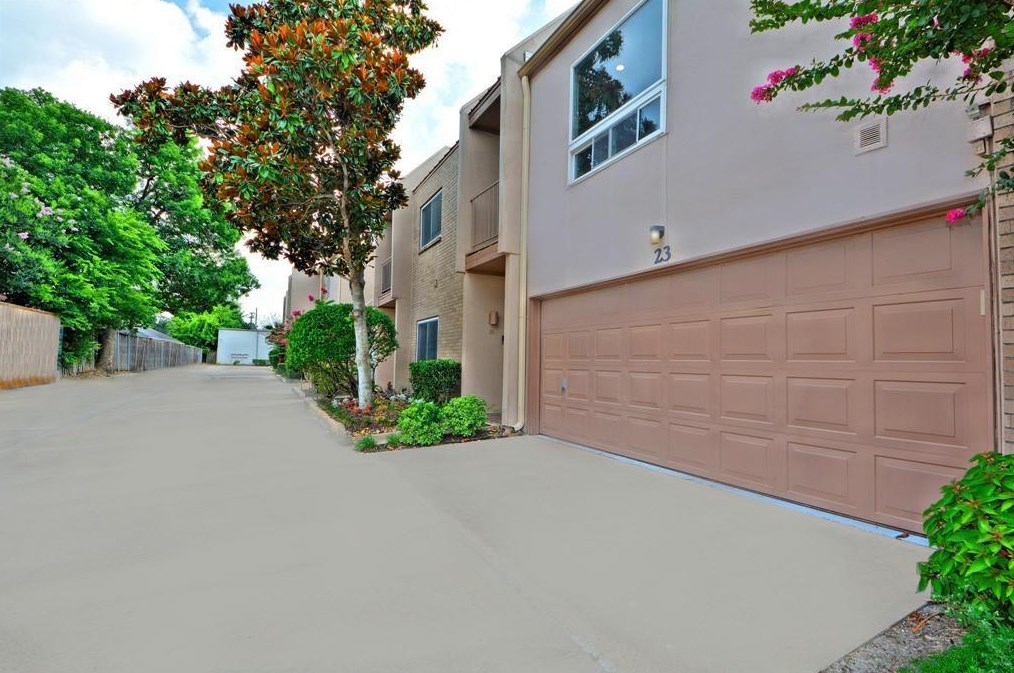1115 Augusta Dr Apt 23, Houston, TX 77057