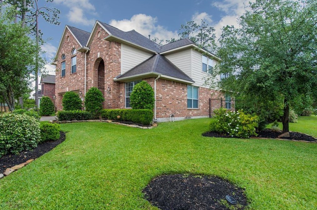 15 Gull Rock Pl, Spring TX  77389-2621 exterior