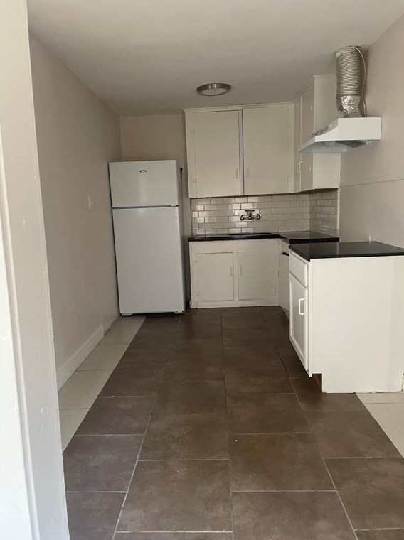 5011 Lindsay St, Houston, TX 77023-1969