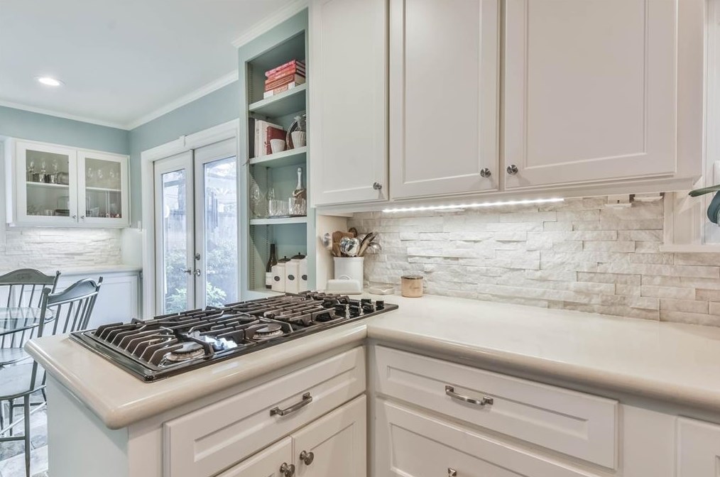 5421 Judalon Ln, Houston TX  77056-7224 exterior