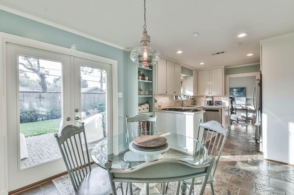 5421 Judalon Ln, Houston TX  77056-7224 exterior