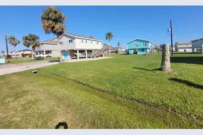 16607 Henry Morgan Road, Jamaica Beach, TX 77554 - Photo 38