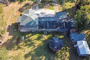 229 Bishop, Livingston, TX 77351 - Photo 6