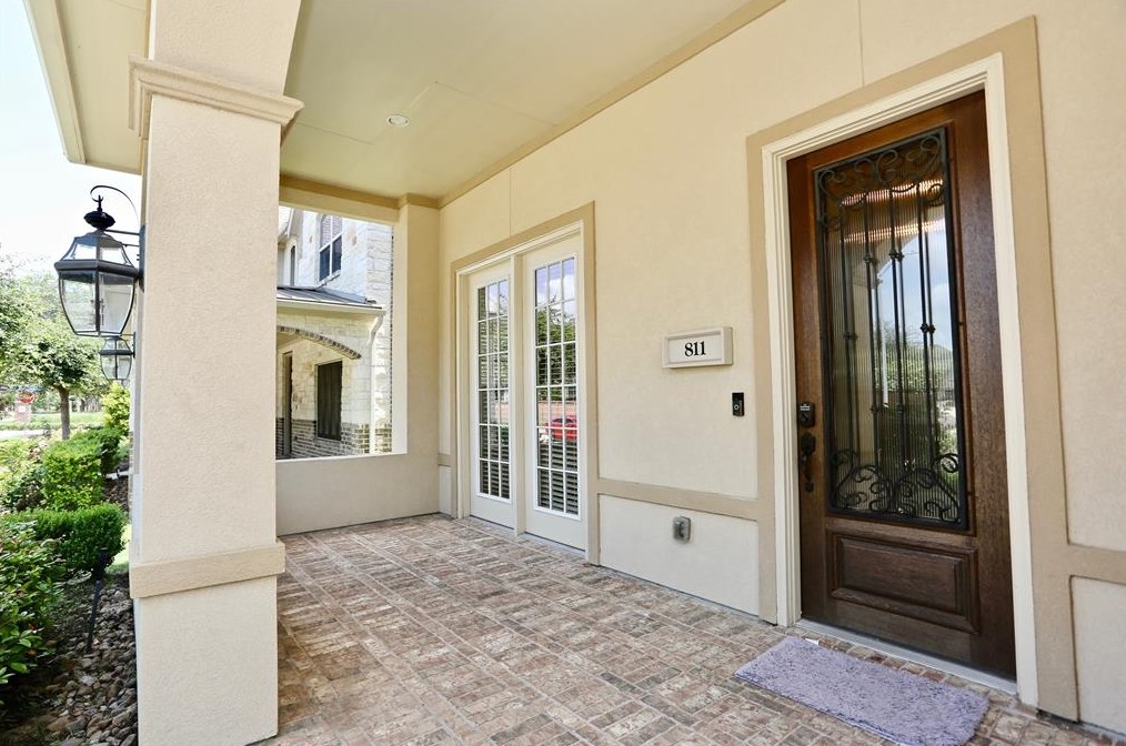 811 Weldon Park Dr, Sugar Land, TX 77479